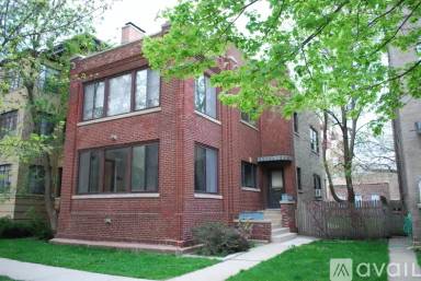 Main picture of 6921 N Lakewood Ave