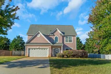 Main picture of 111 Bramble Way