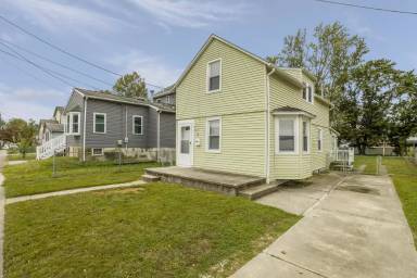 Main picture of 50 Princeton Ave