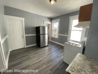 Main picture of 44 Hurlburt St