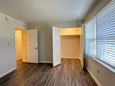 Main picture of 155 S Eagle Creek Dr