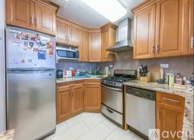 Main picture of 209 Meserole St