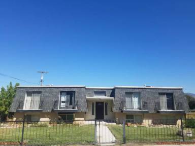 Main picture of 556 W Vine St