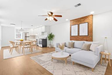Main picture of 2306 E Carson St