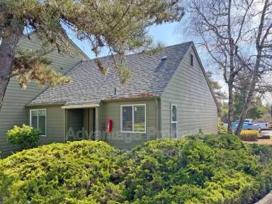 Main picture of 2208 SW Elmwood Dr