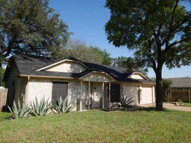 Main picture of 800 Live Oak Dr