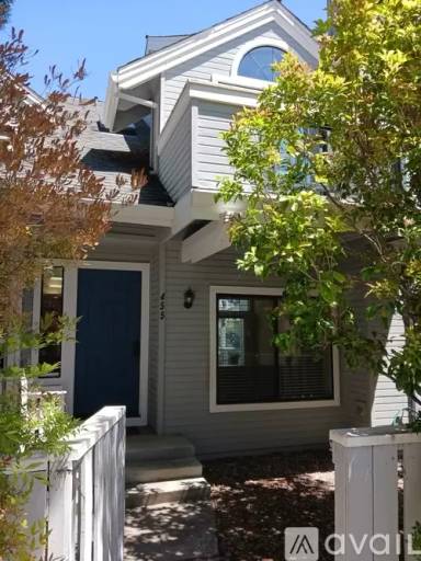 Main picture of 455 Mountain Laurel Ct