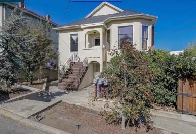 Main picture of 1428 Flora St