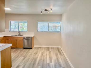 Main picture of 808 Westmount Dr