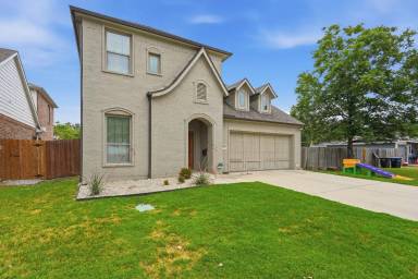 Main picture of 2913 Gordon Ave