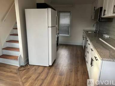 Main picture of 126 John St