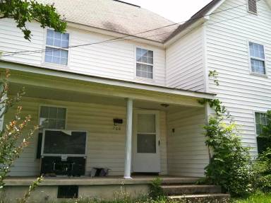 Main picture of 708 Maple Ave