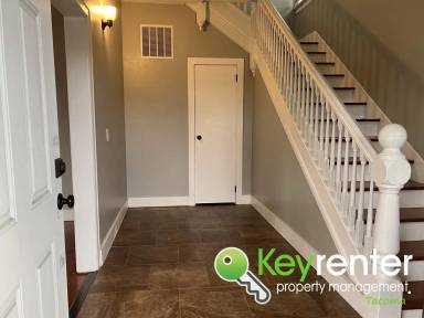 Main picture of 838 S Sprague Ave