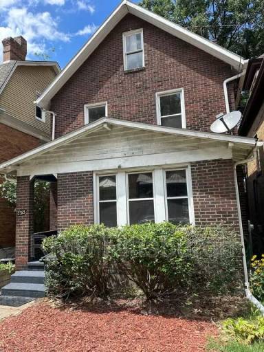 Main picture of 7311 Whipple St