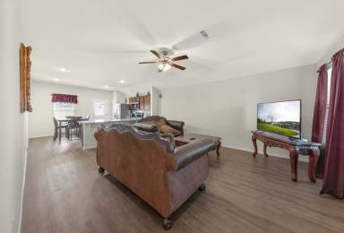 Main picture of 8110 Dogwood Dr