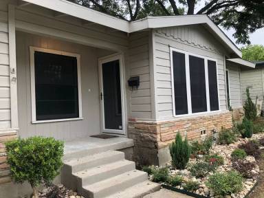 Main picture of 4601 Rutland Ave