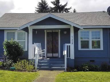 Main picture of 720 E 9th St