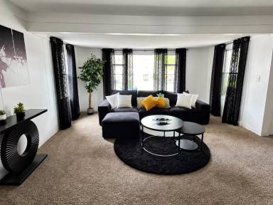 Main picture of 20632 Woodstock Ave