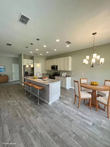 Main picture of 803 Cabaret Ct