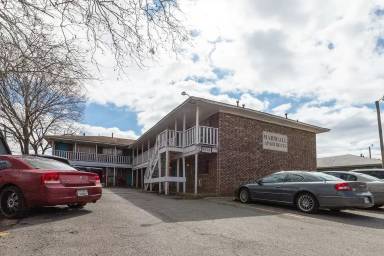 Main picture of 3336 E Marshall St