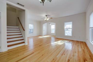 Main picture of 175 Arch St