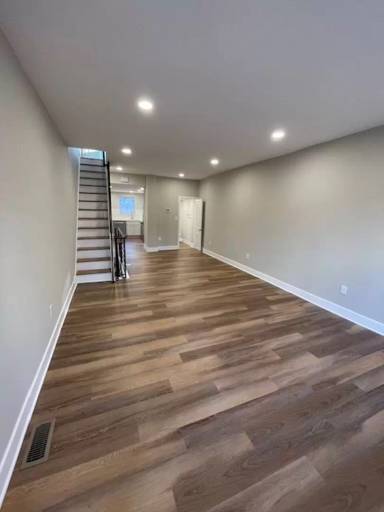 Main picture of 1128 Daly St