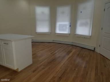 Main picture of 3217 Hull Ave