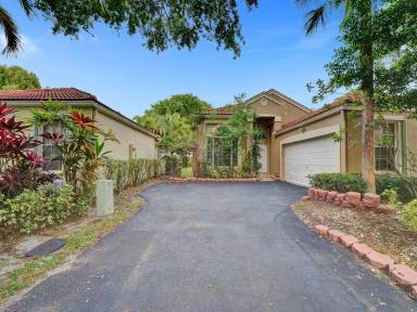 Main picture of 7665 NW 61st Ave