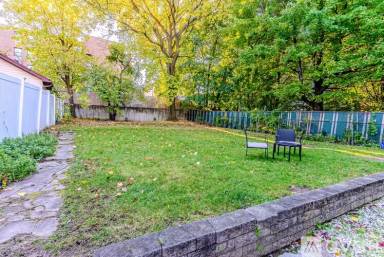 Main picture of 288 Travers Pl