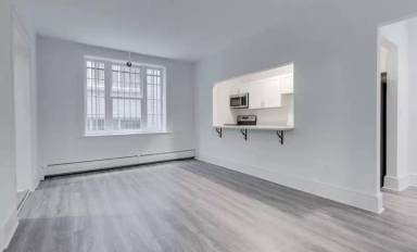 Main picture of 325 E 18th Ave