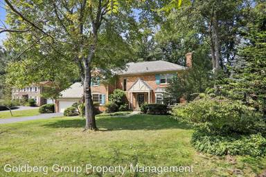 Main picture of 11208 Willowbrook Dr