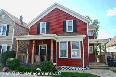 Main picture of 109 N Saint Peter St