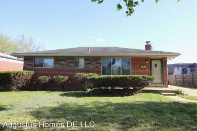 Main picture of 33237 Chief Ln