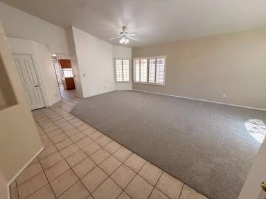 Main picture of 330 N Cottonwood Dr