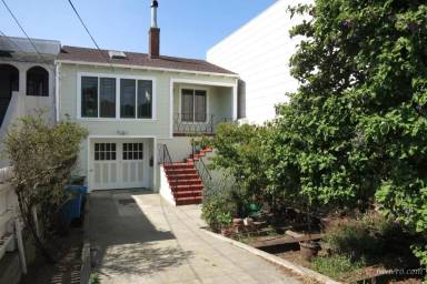 Main picture of 445 Cayuga Ave