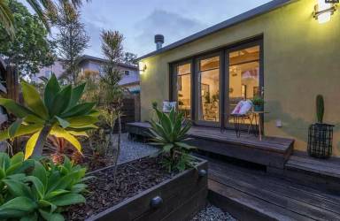 Main picture of 13263 Venice Blvd