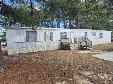 Main picture of 1018 Crystal Blvd