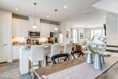 Main picture of 2012 Cade Dr