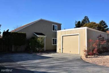 Main picture of 105 Verde Ct