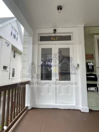 Main picture of 617 Elm St