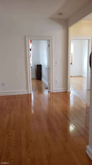 Main picture of 1984 86th St