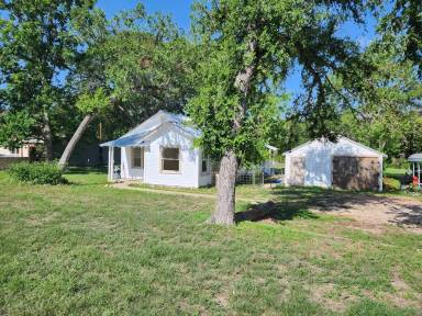 Main picture of 692 Town Creek Rd