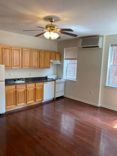 Main picture of 712 Saint Paul St