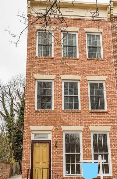 Main picture of 546 Saint Mary St
