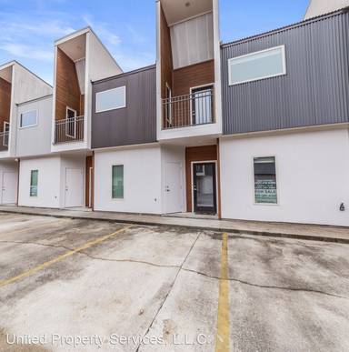 Main picture of 113 Bayou St