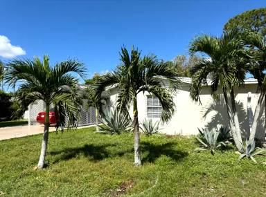 Main picture of 1941 Passaic Ave