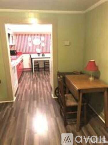 Main picture of 1111 Ridgewood Ln