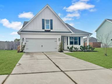 Main picture of 660 Yellow Leaf Ln