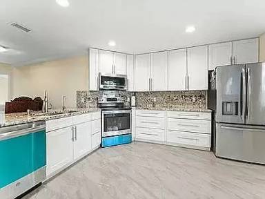 Main picture of 3054 Caroline Crest Dr E