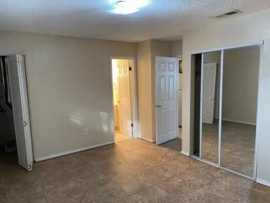 Main picture of College Park Condominiums